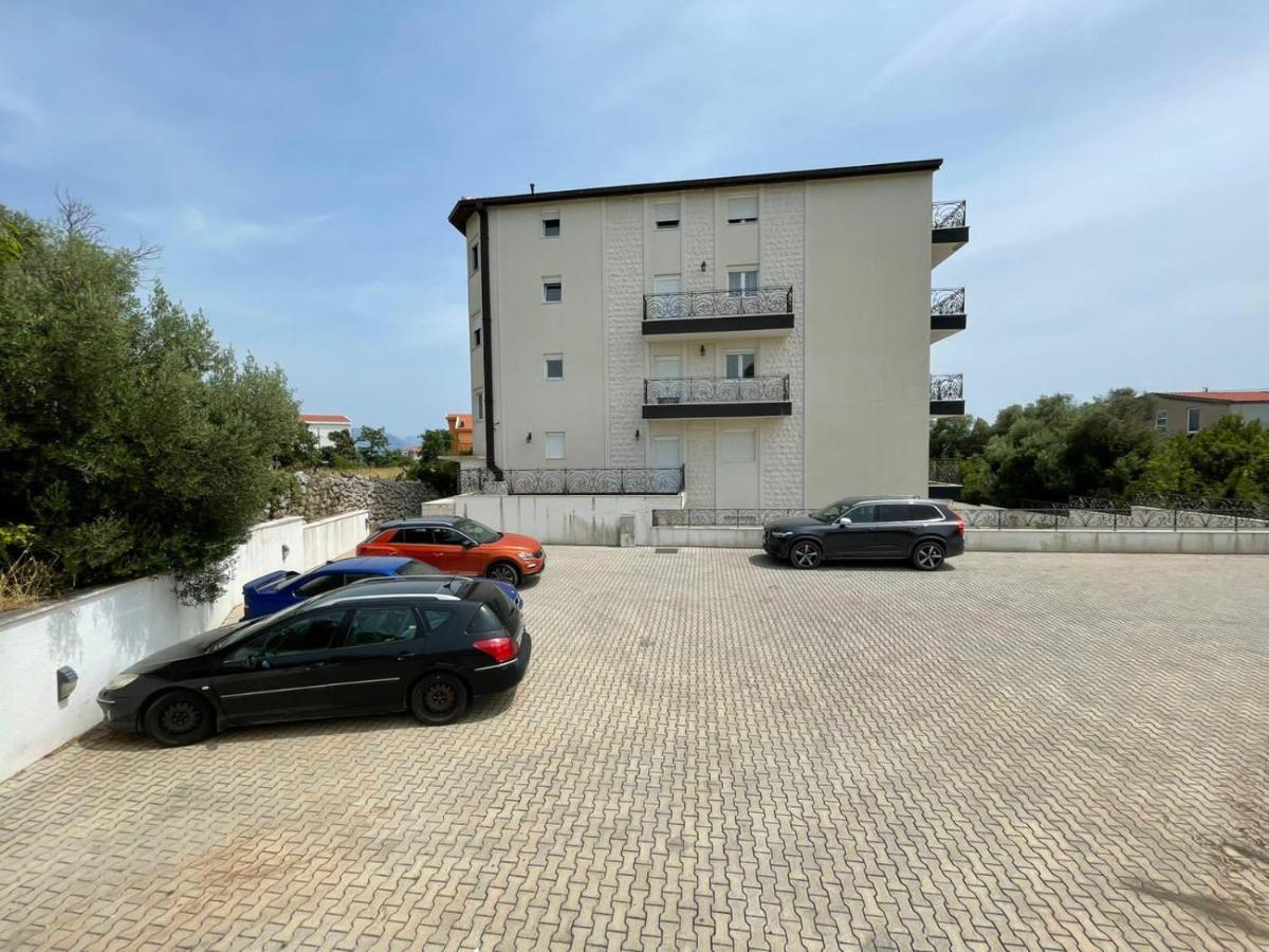 Lux Apartment Mms1 Krimovica Bagian luar foto