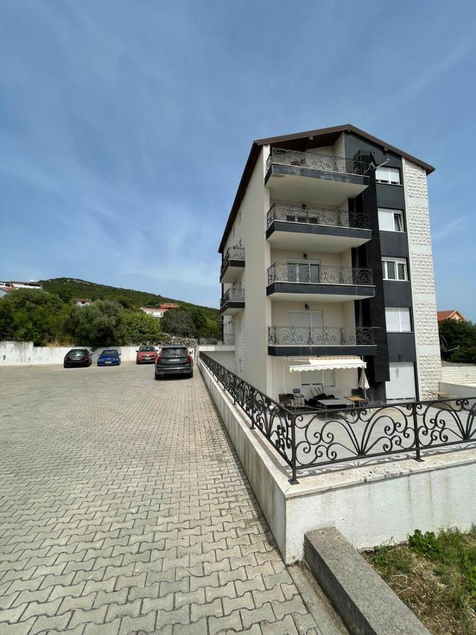 Lux Apartment Mms1 Krimovica Bagian luar foto